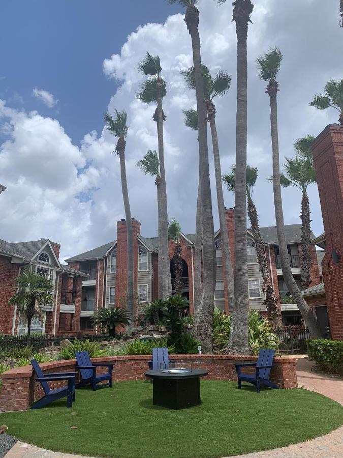Spacious 2Br&2Ba Med Center Apt, Free Parking&Shuttle Houston Exteriér fotografie
