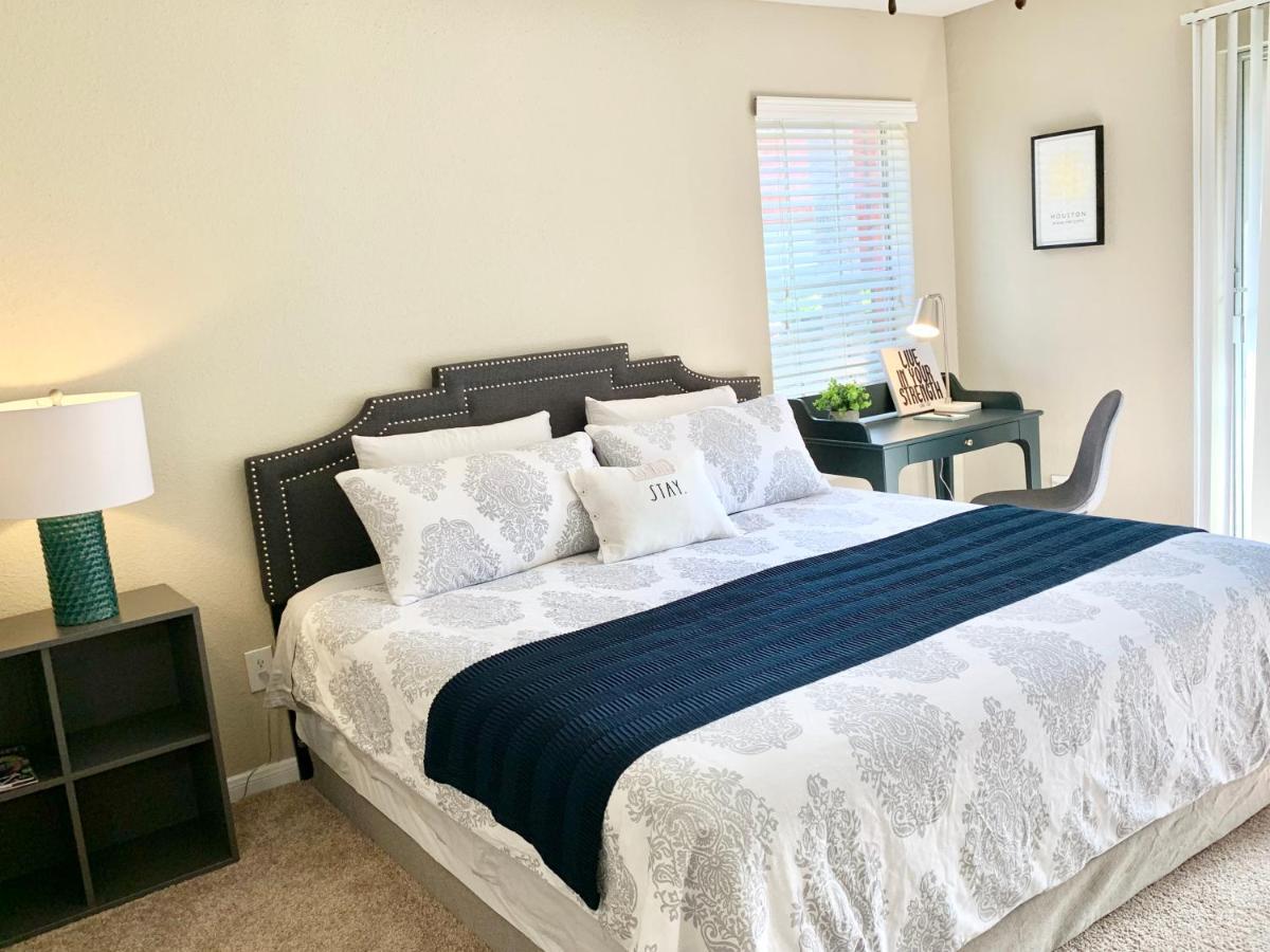 Spacious 2Br&2Ba Med Center Apt, Free Parking&Shuttle Houston Exteriér fotografie